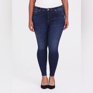 Torrid Sky High Skinny Premium Stretch High-Rise Dark Wash Jeans size 24R